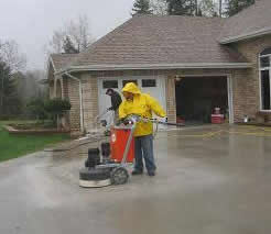 Grinding a spoiled concrete driveway